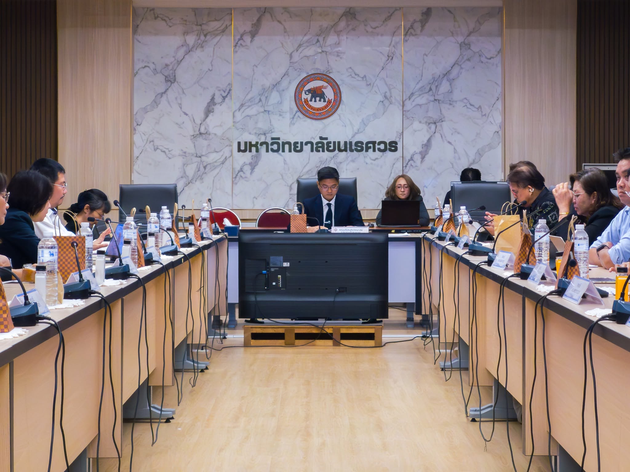 บัณฑิตวิทยาลัย ม.นเรศวร เดินหน้าขับเคลื่อนนโยบายพัฒนาบัณฑิตศึกษามุ่งยกระดับคุณภาพหลักสูตร